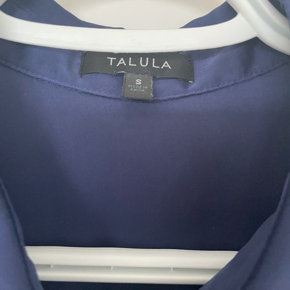 Aritzia-Talula silk navy shirt size S women’s top - Picture 2 of 6
